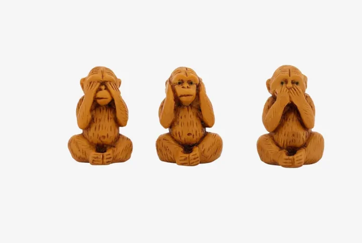 3 Piece Monkey Statues. Being a pictorial epigram, three wise monkeys have come to be the epitome of age old wisdom. For that reason, this set will find a worthy welcome in any contemporary home setting.